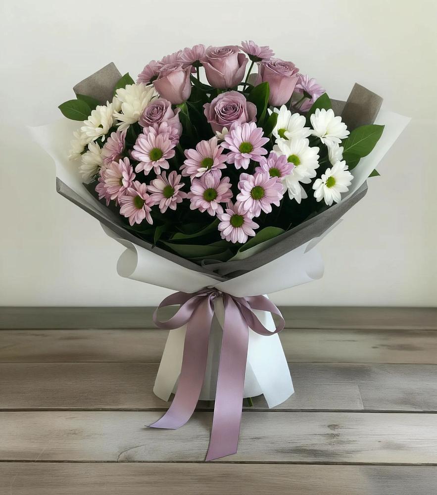 Букет цветов из: Хризантемы и Розы в Джерокае