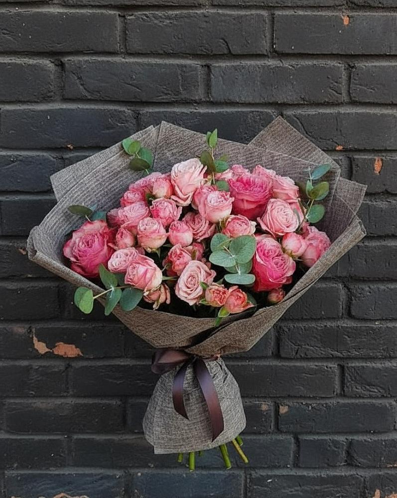 Букет цветов из: Розы в Джерокае