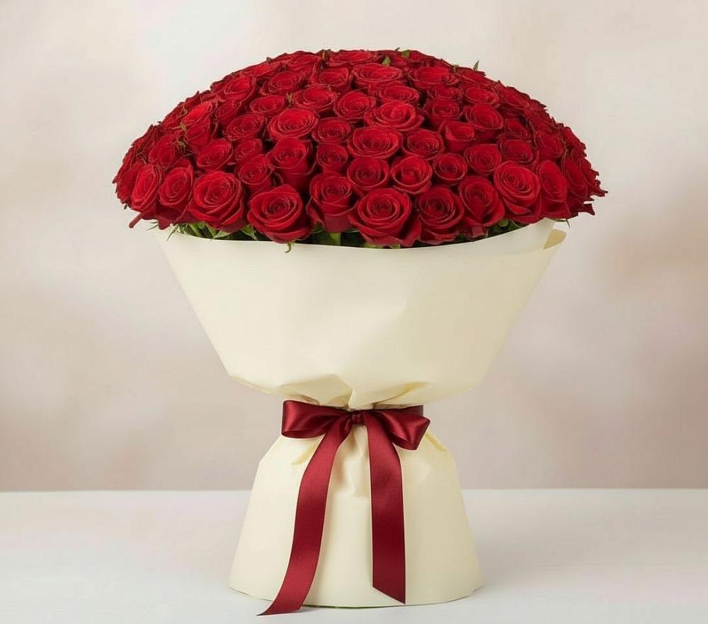 Букет 101 Красная роза Милано в Джерокае