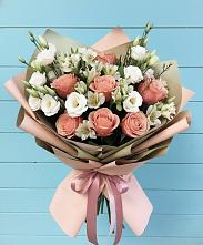 Букет цветов из:  Розы, Альстромерии и Лизиантусы в Джерокае