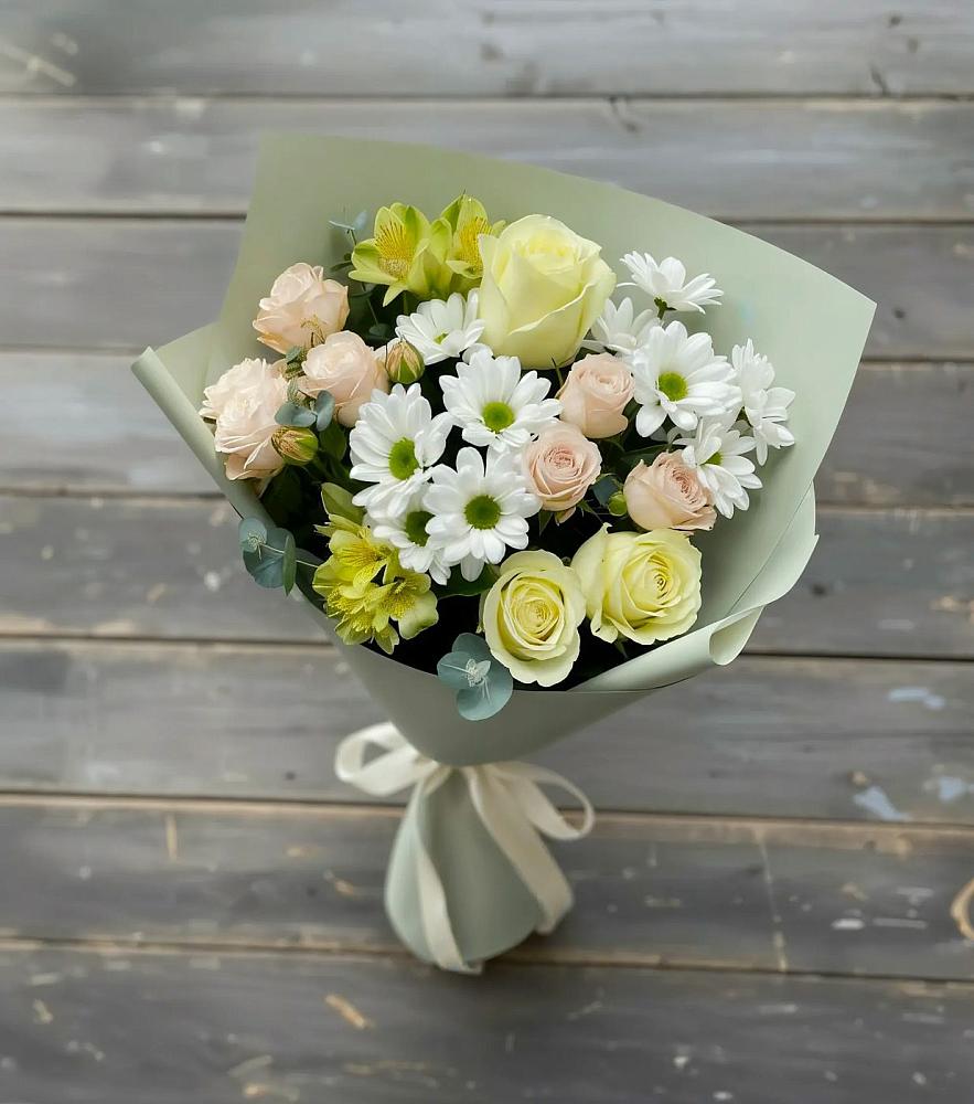 Букет цветов из: Альстромерии, Розы и Хризантемы в Джерокае