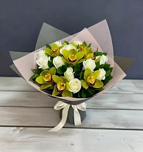 Букет цветов из:  Орхидеи и Розы в Джерокае