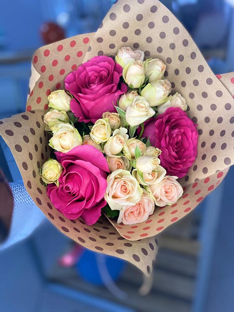 Букет цветов из: Розы в Джерокае