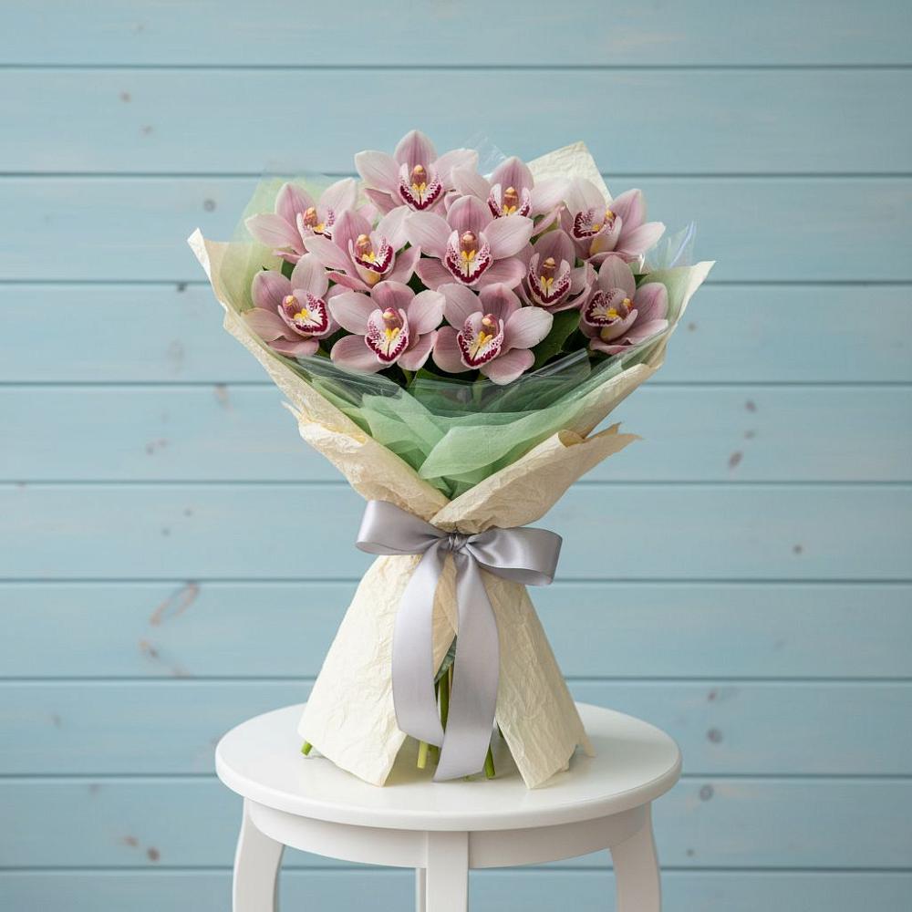 Букет цветов из: Орхидеи и Розы в Джерокае