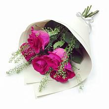 Букет цветов из:  Розы в Джерокае