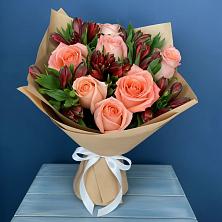 Букет цветов из:  Розы и Альстромерии в Джерокае
