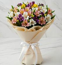 Букет цветов из:  Альстромерии в Джерокае