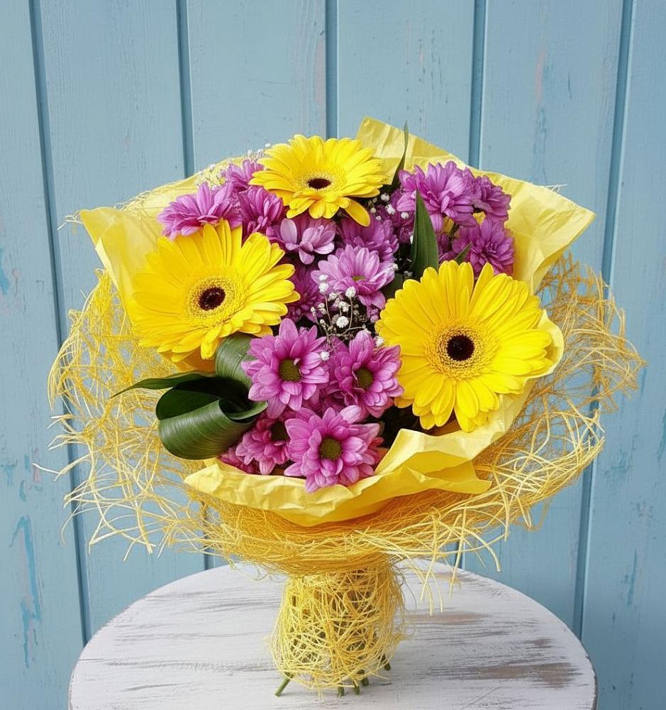 Букет цветов из: Хризантемы и Герберы в Джерокае