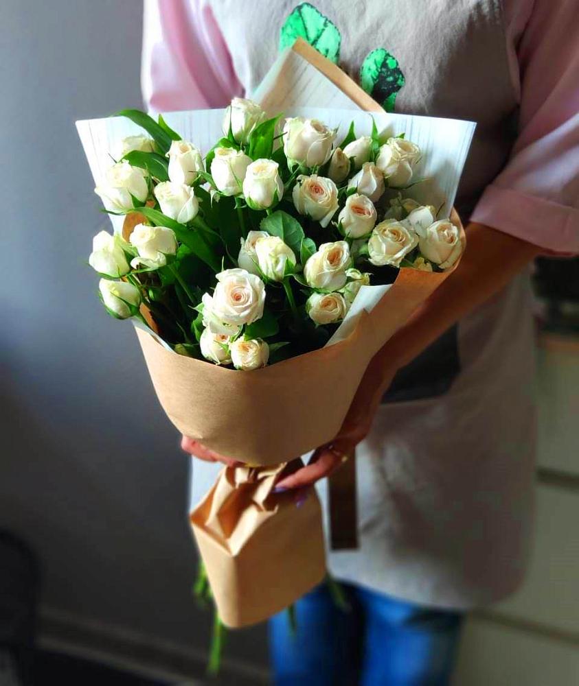 Букет цветов из: Розы в Джерокае