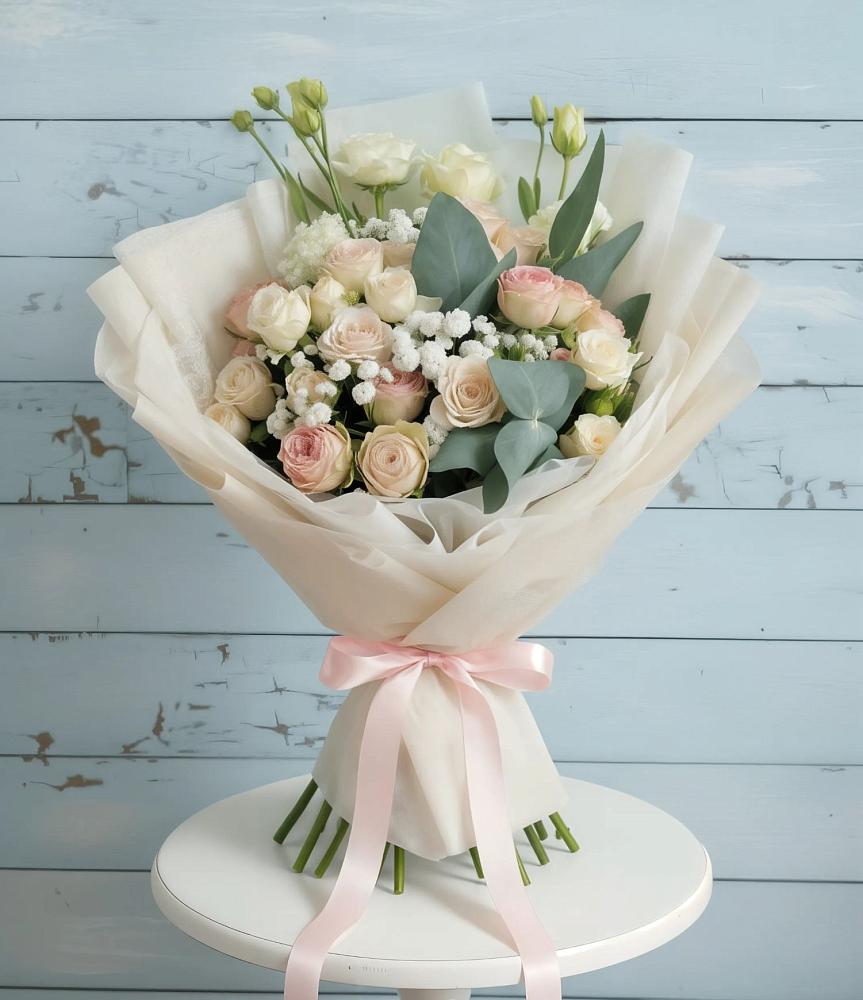 Букет цветов из: Розы и Лизиантусы в Джерокае