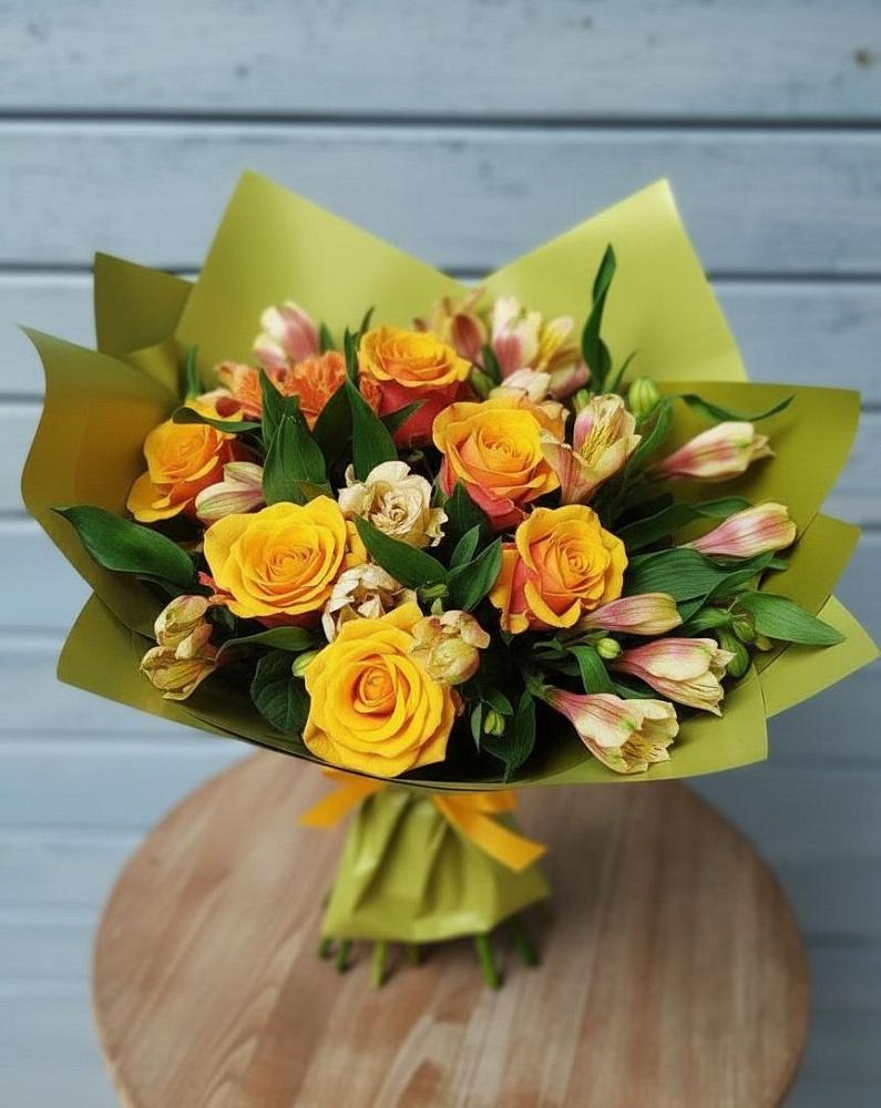 Букет цветов из: Альстромерии и Розы в Джерокае