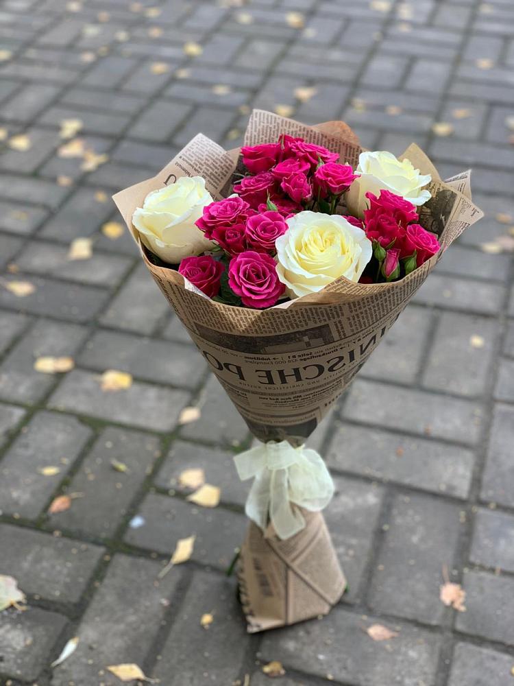 Букет цветов из: Розы в Джерокае