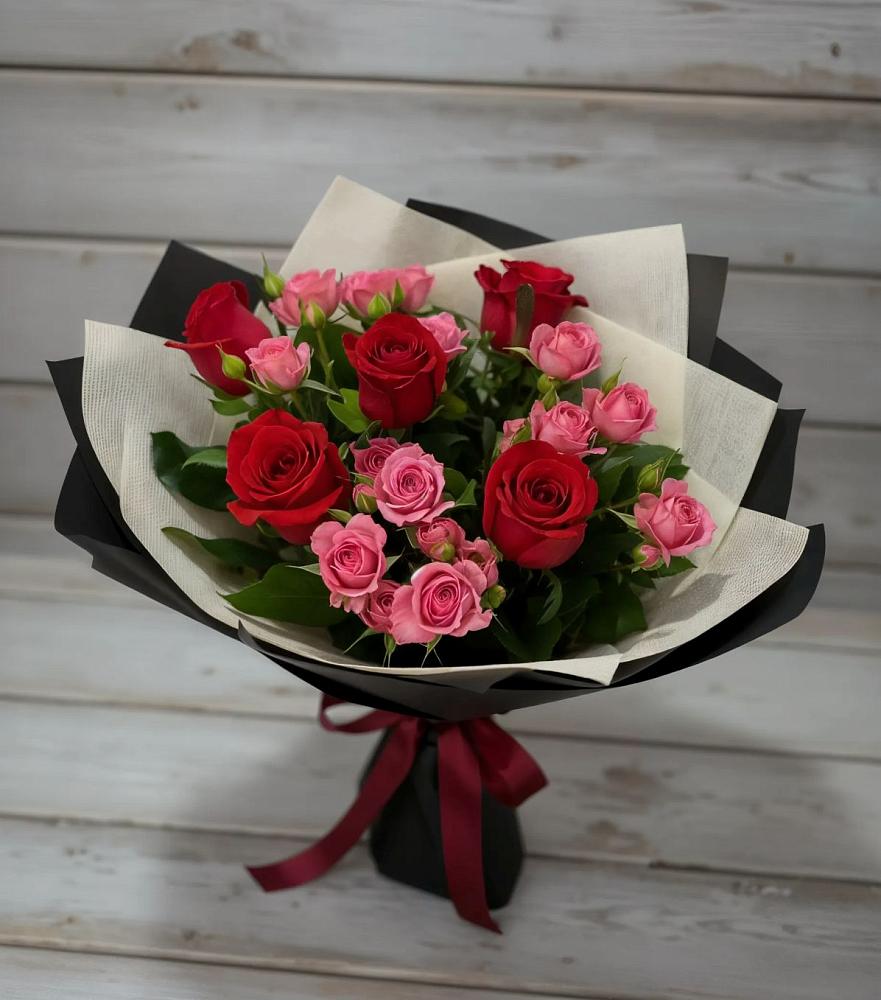 Букет цветов из: Розы в Джерокае