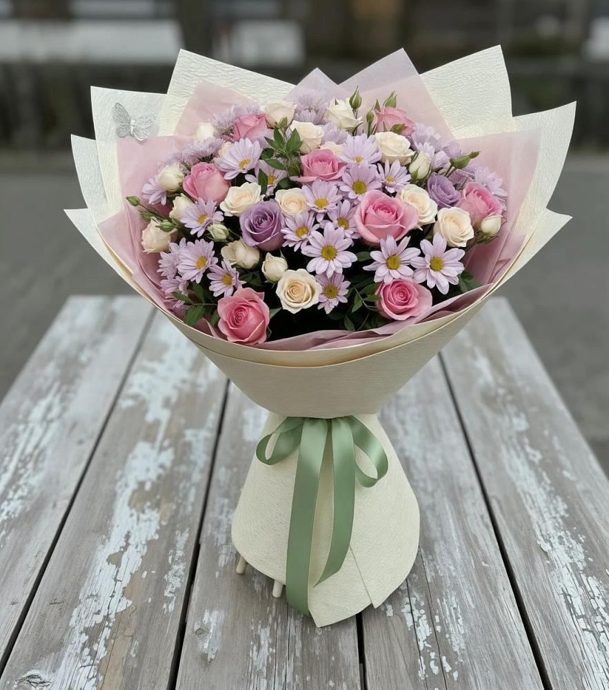 Букет цветов из: Розы и Хризантемы в Джерокае