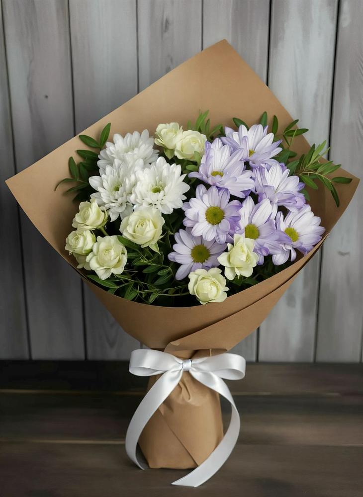 Букет цветов из: Хризантемы и Розы в Джерокае