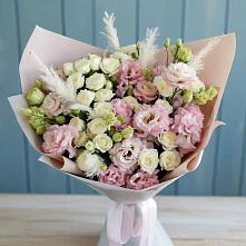 Букет цветов из:  Альстромерии и Розы в Джерокае