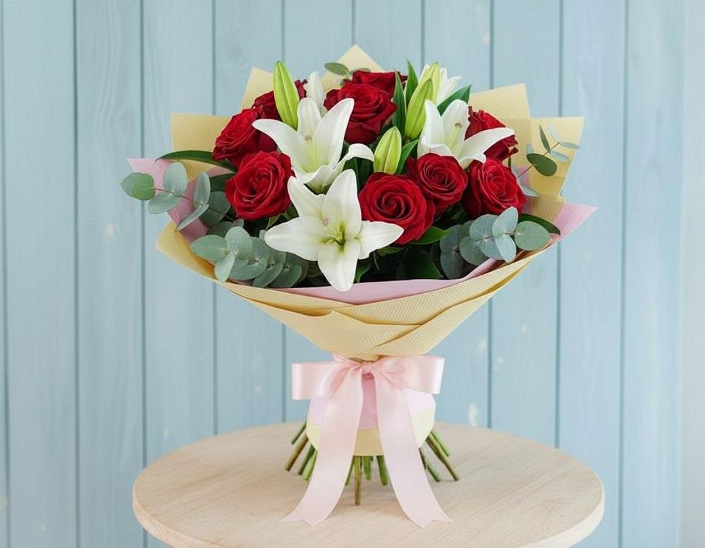 Букет цветов из: Лилии и Розы в Джерокае